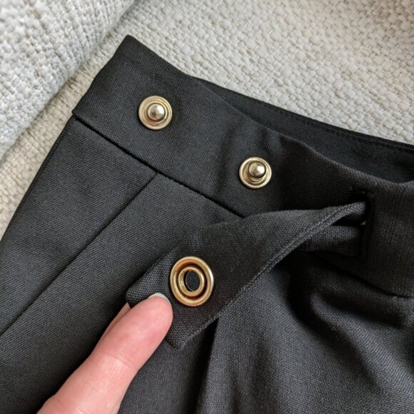 Diane Von Furstenberg Snap Button Shorts - Picture 4 of 10